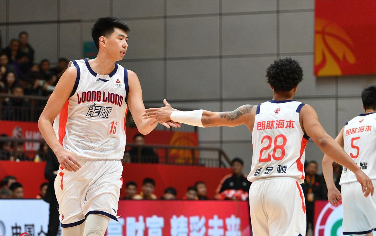 开云体育app-CBA球员进步榜！广东旧将第一，山西两人入选，韩德君接班人第三