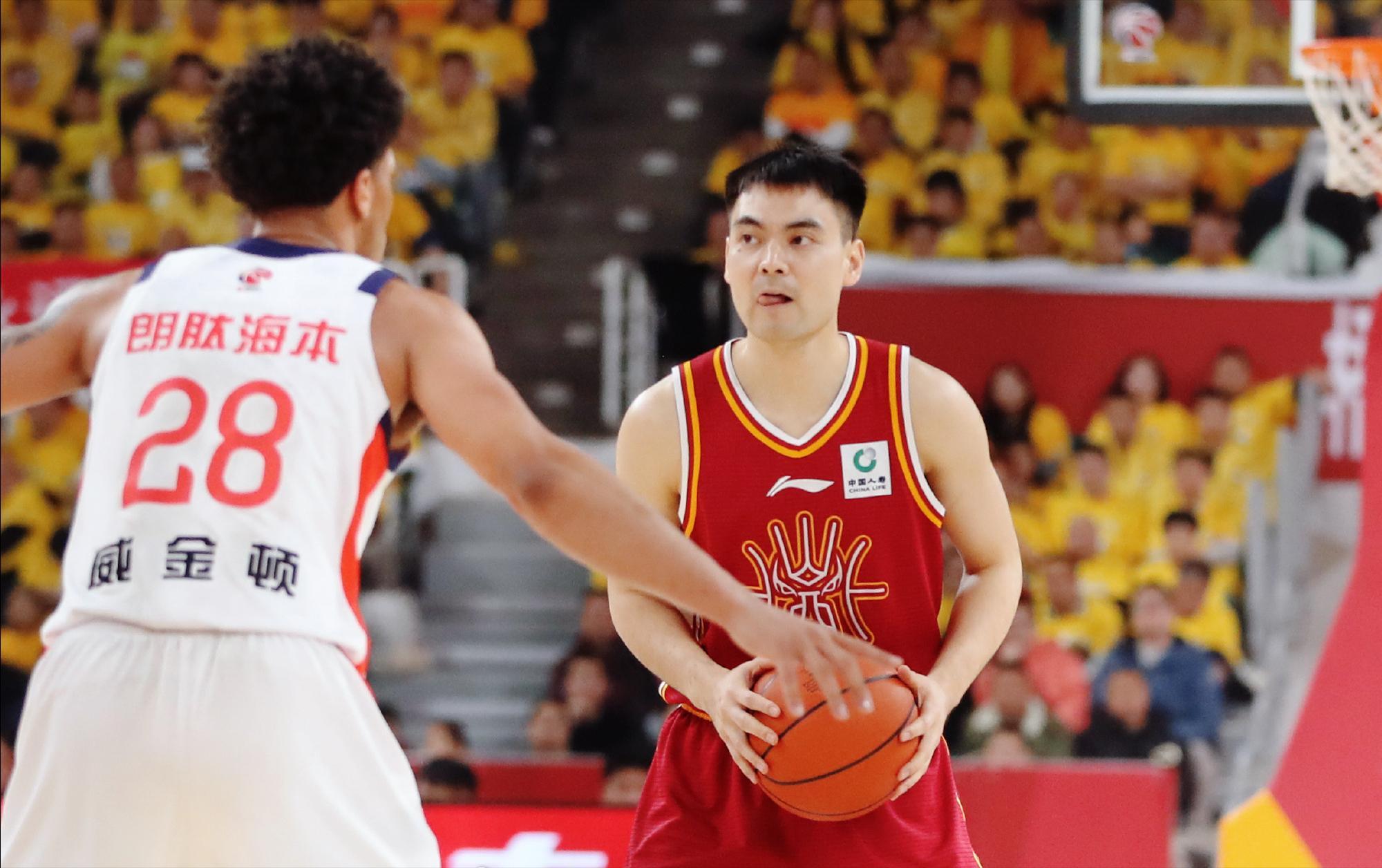 开云体育app-CBA球员进步榜！广东旧将第一，山西两人入选，韩德君接班人第三