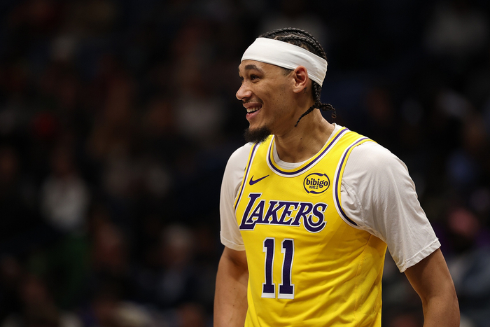 开云体育官网-35胜1负,湖人赢球定律诞生,神射手和双塔齐爆发,老詹创纪录|詹姆斯|奇才|勒布朗·詹姆斯|NBA常规赛|勒布朗-詹姆斯_新浪体育_新浪新闻