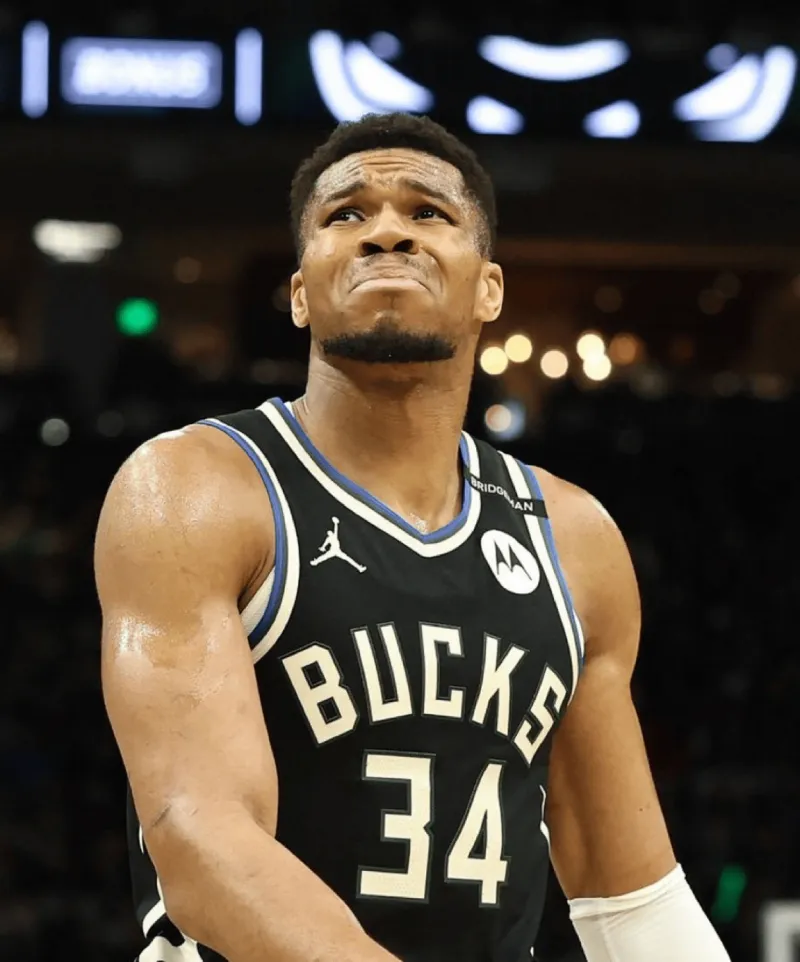 开云体育官网-美记：篮网将于今年夏天再次去追求扬尼斯-阿德托昆博